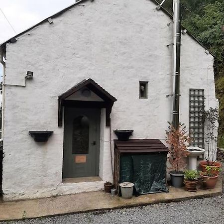 Y Smithy Apartment Llanybyther Exterior photo